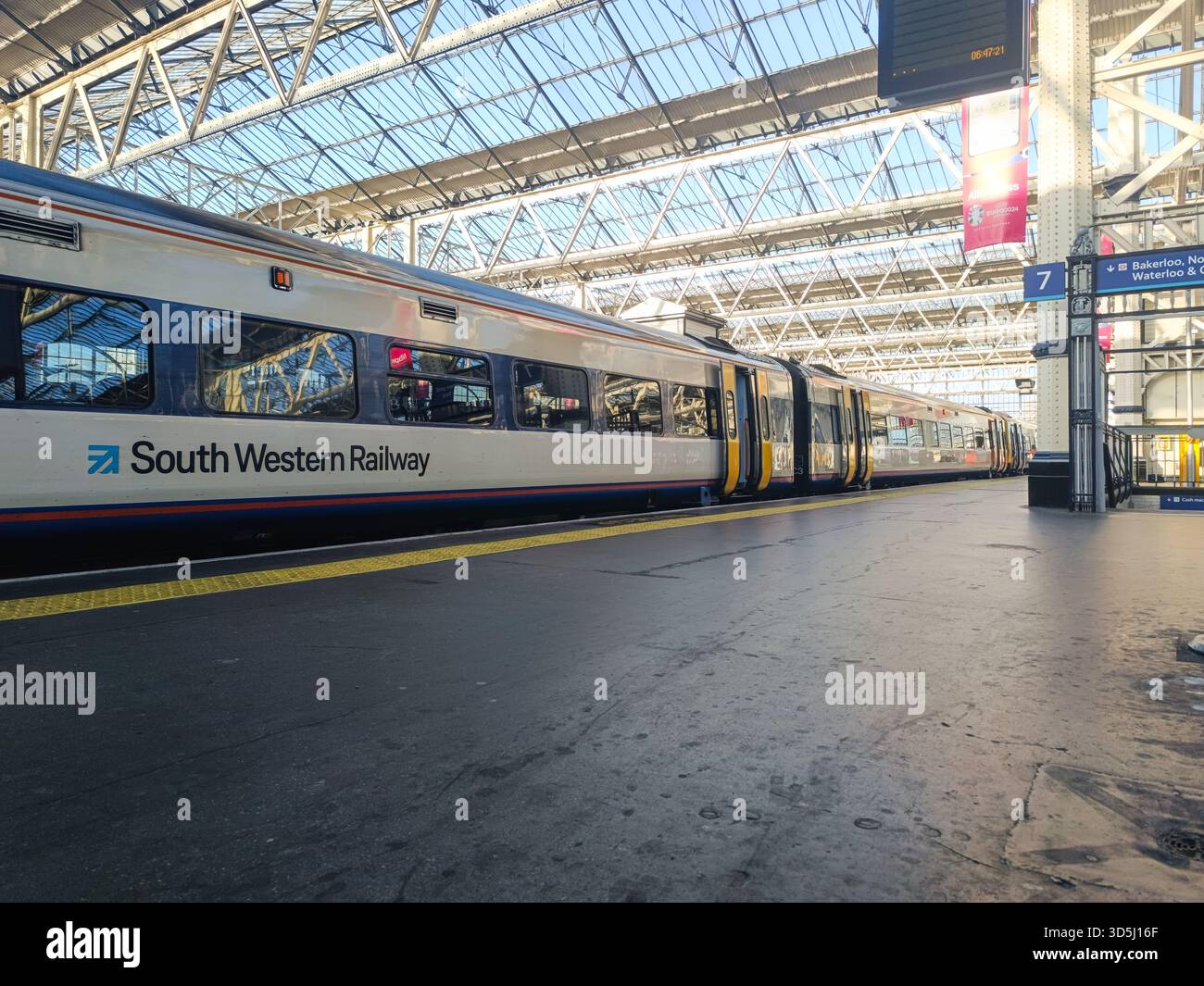 South Western Railway Train At London Waterloo Station London UK 28 south-western-railway-train-at-london-waterloo-station-london-uk-28