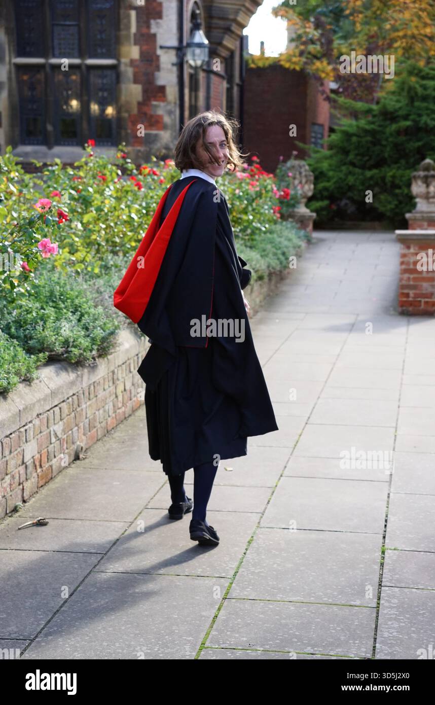Graduate wearing academic gown hi-res stock photography and images - Alamy