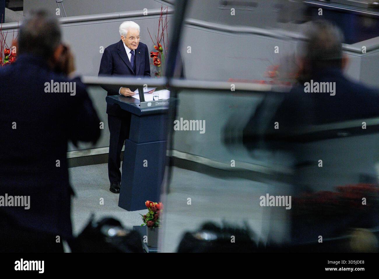 Berlin, Germany. 16th Nov, 2025. Sergio Mattarella, President of Italy, speaks in the German Bundestag at the commemoration ceremony for Remembrance Day. Remembrance Day is held to commemorate the victims of National Socialism and the dead of both world wars. Credit: Carsten Koall/dpa/Alamy Live News Stock Photo
