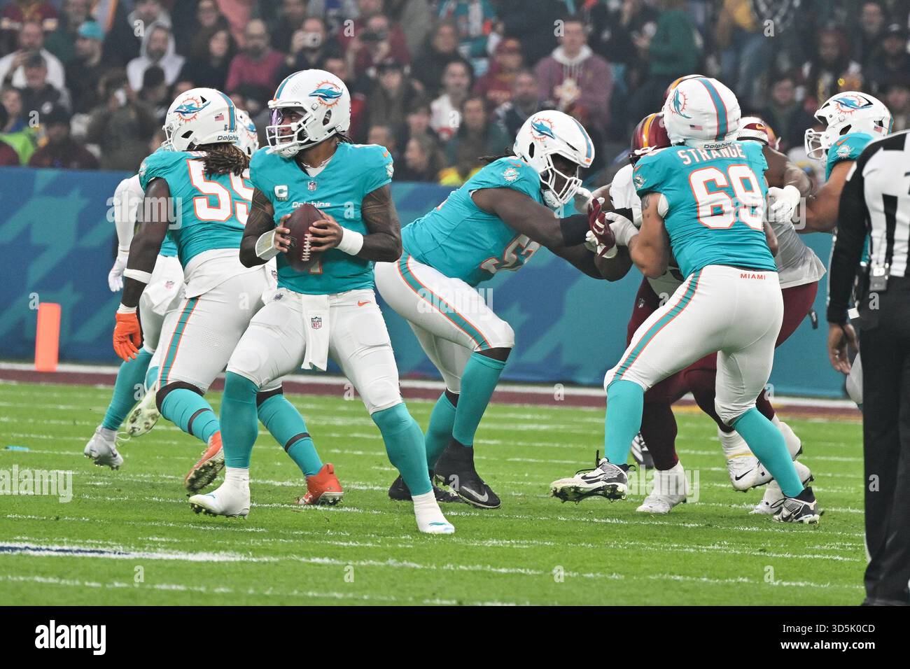 player of Miami Dolphins during the NFL 2025 Madrid Game between ...