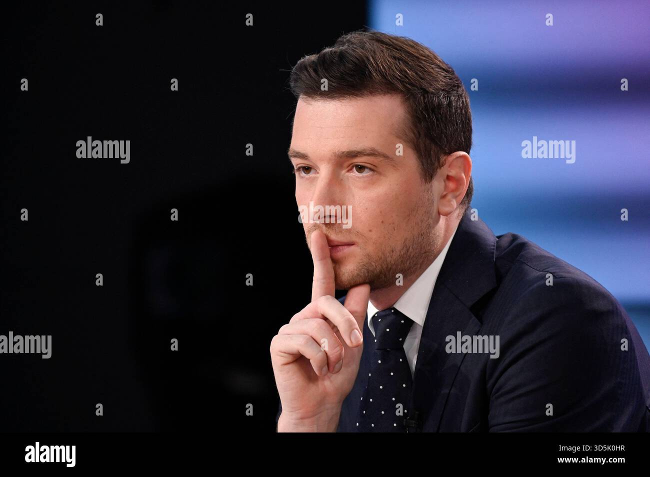 Paris, France. 16th Nov, 2025. President of French far-right Rassemblement National (RN) party and Member of the European Parliament Jordan Bardella poses for pictures ahead of an interview for Dimanche En Politique on France 3 channel in Paris, France on November 16, 2025. Photo by Stephane Le Tellec/ABACAPRESS.COM Credit: Abaca Press/Alamy Live News Stock Photo