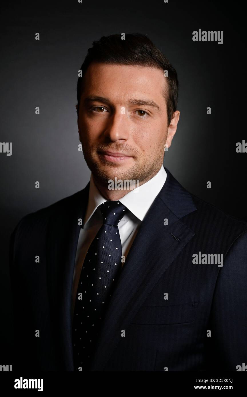Paris, France. 16th Nov, 2025. President of French far-right Rassemblement National (RN) party and Member of the European Parliament Jordan Bardella poses for pictures ahead of an interview for Dimanche En Politique on France 3 channel in Paris, France on November 16, 2025. Photo by Stephane Le Tellec/ABACAPRESS.COM Credit: Abaca Press/Alamy Live News Stock Photo