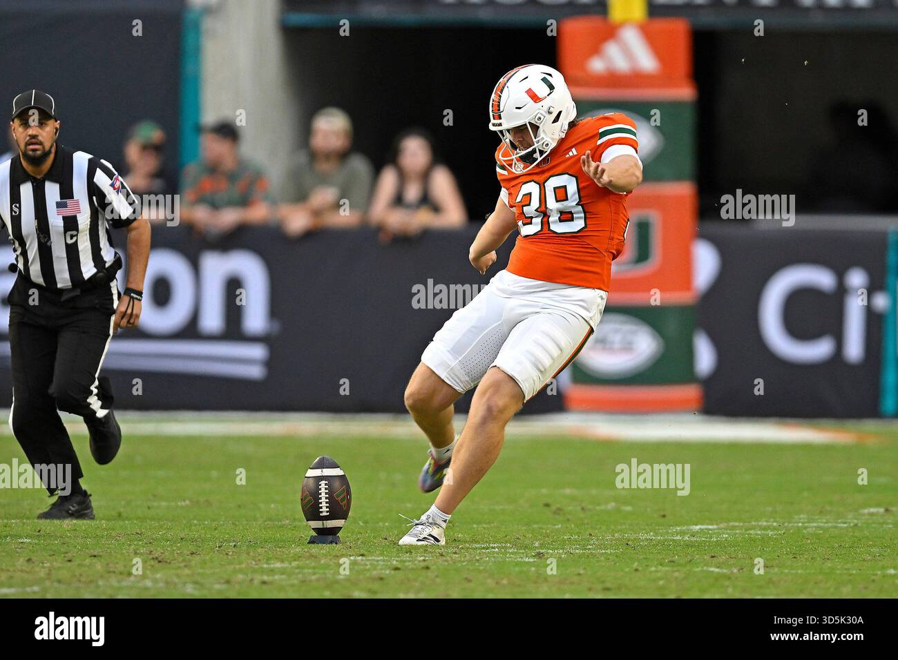 MIAMI GARDENS, FL - NOVEMBER 15: Miami kicker Carter Davis (38) kicks ...