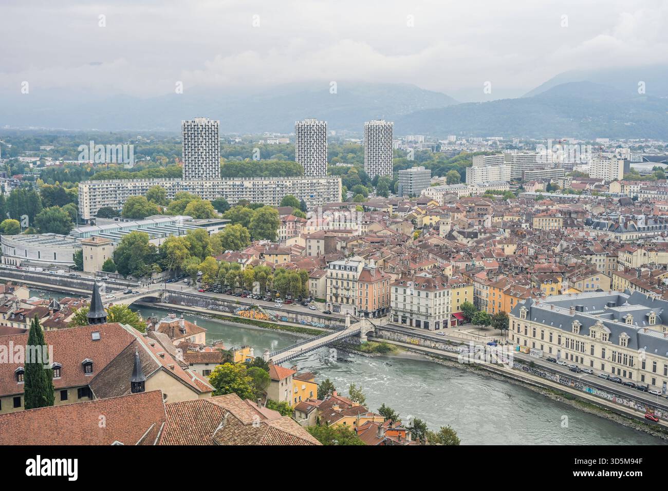 Faszinierend Fluss Durch Grenoble Fotos