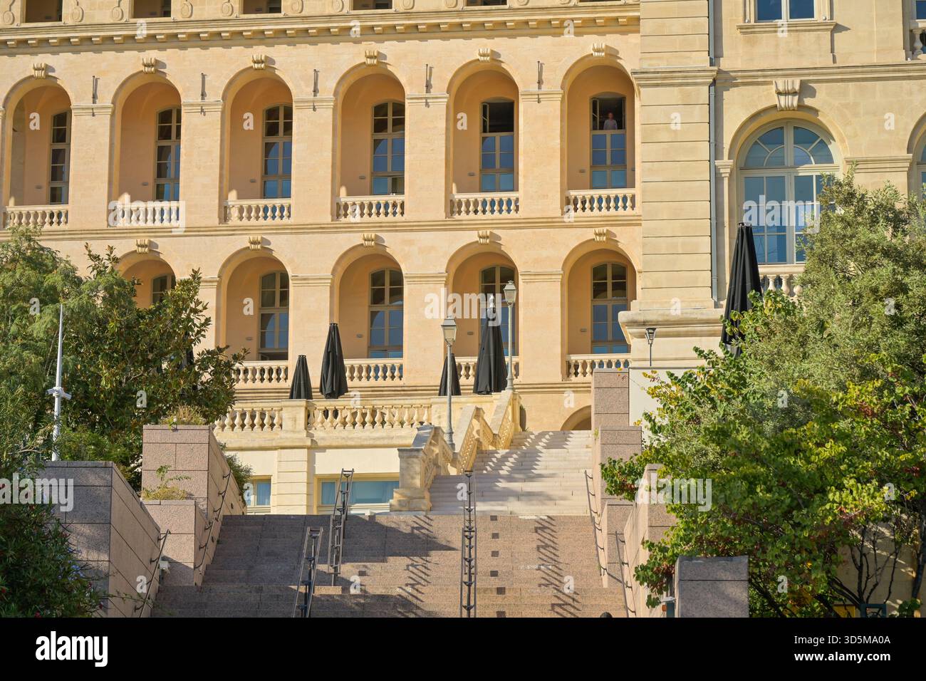 Hotel Dieu Intercontinental Marseille, 1 Pl. Daviel, Marseille ...