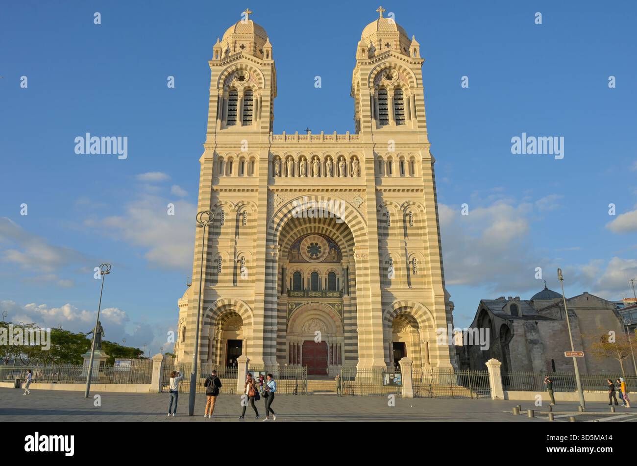 Cathedrale la Major de Marseille, Marseille, Frankreich *** Cathedrale ...