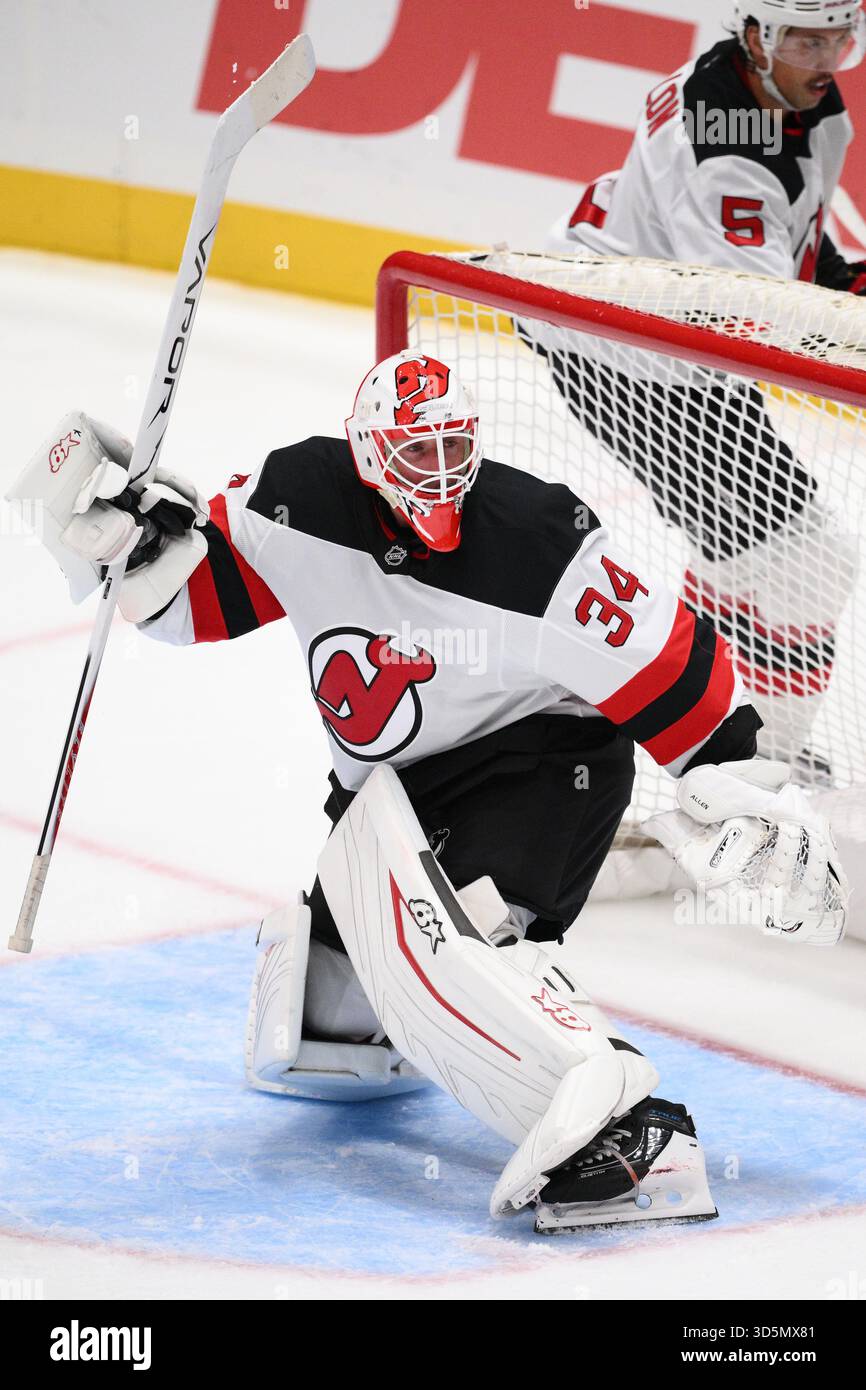 New Jersey Devils goaltender Jake Allen (34) in action during the third ...