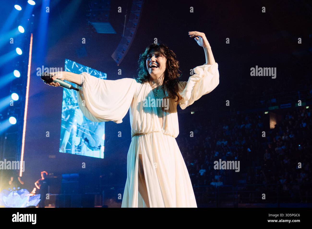 Alexandra polzin hi-res stock photography and images - Page 3 - Alamy, image size:1300x956