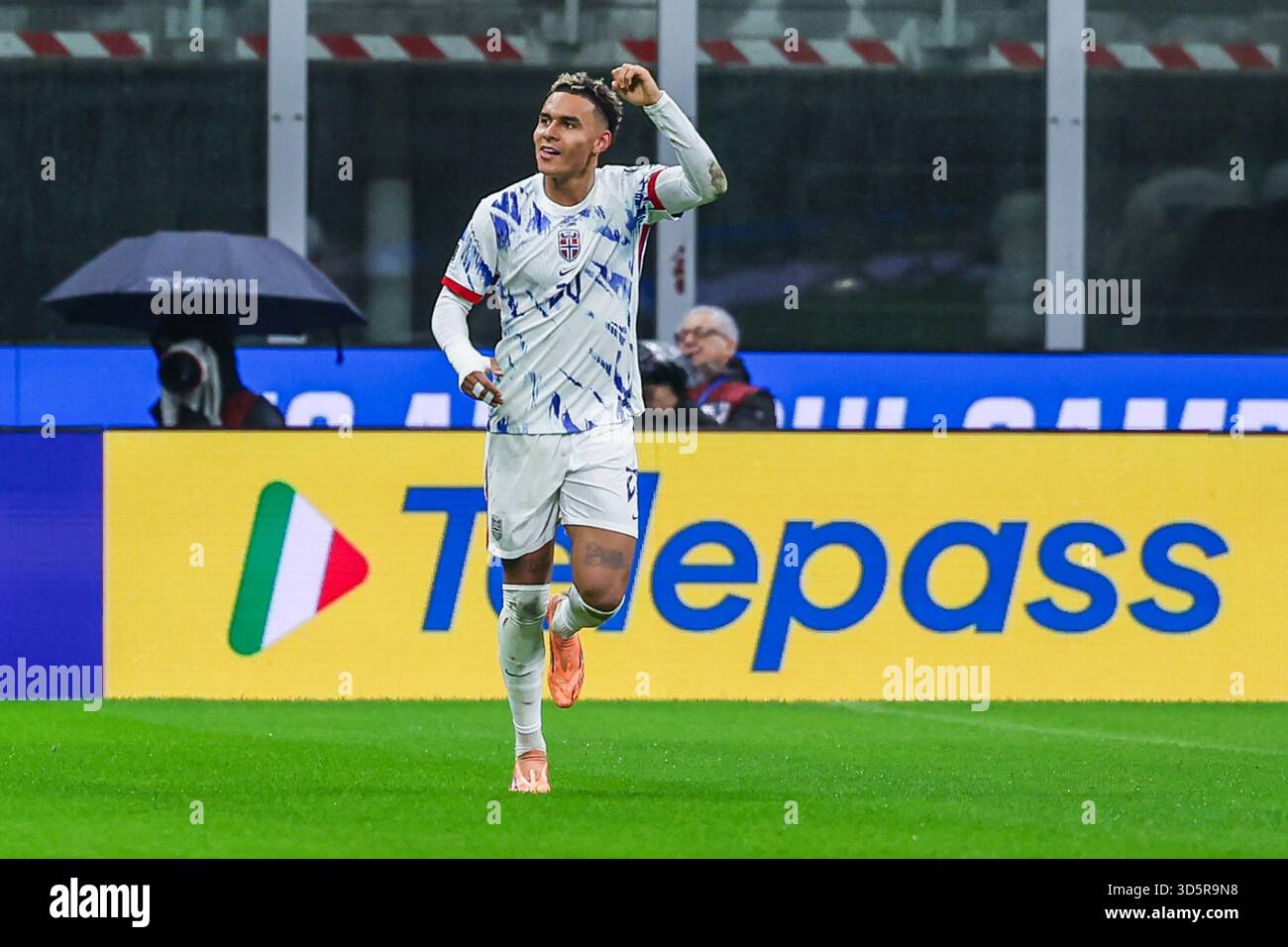 Why are young wingers like Antonio Nusa and Amad Diallo defining new tactical trends?
