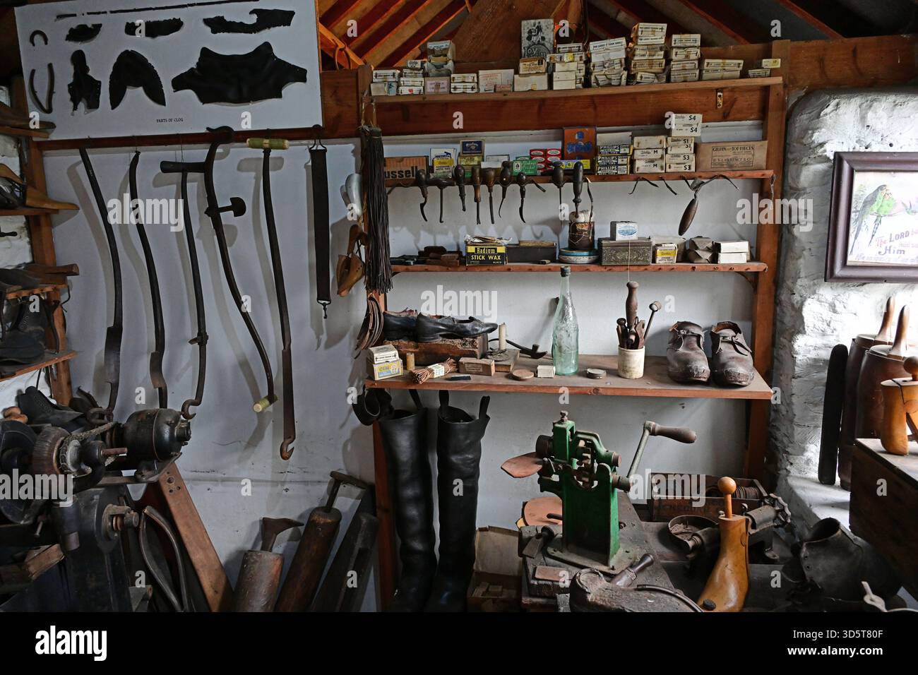 Ryedale Folk Museum, Cobbler's shop, North York moors, Yorkshire Stock Photo