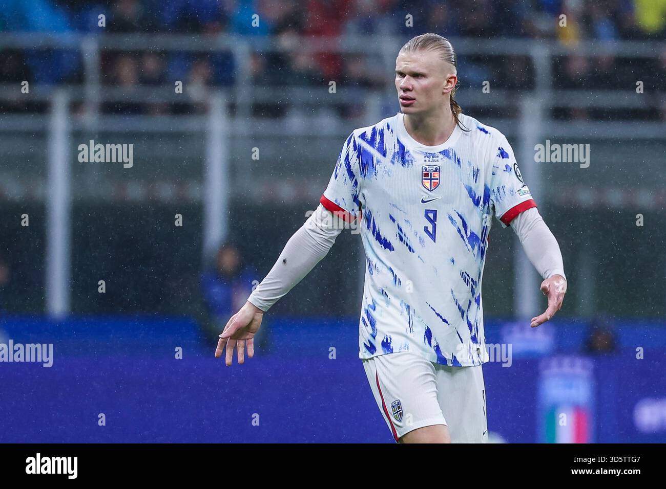 Dynamic Iraq 1-4 Norway: Erling Haaland Scores Twice On World Cup Debut Moment Concept Dynamic Iraq 1-4 Norway: Erling Haaland Scores Twice On World Cup Debut Moment Concept