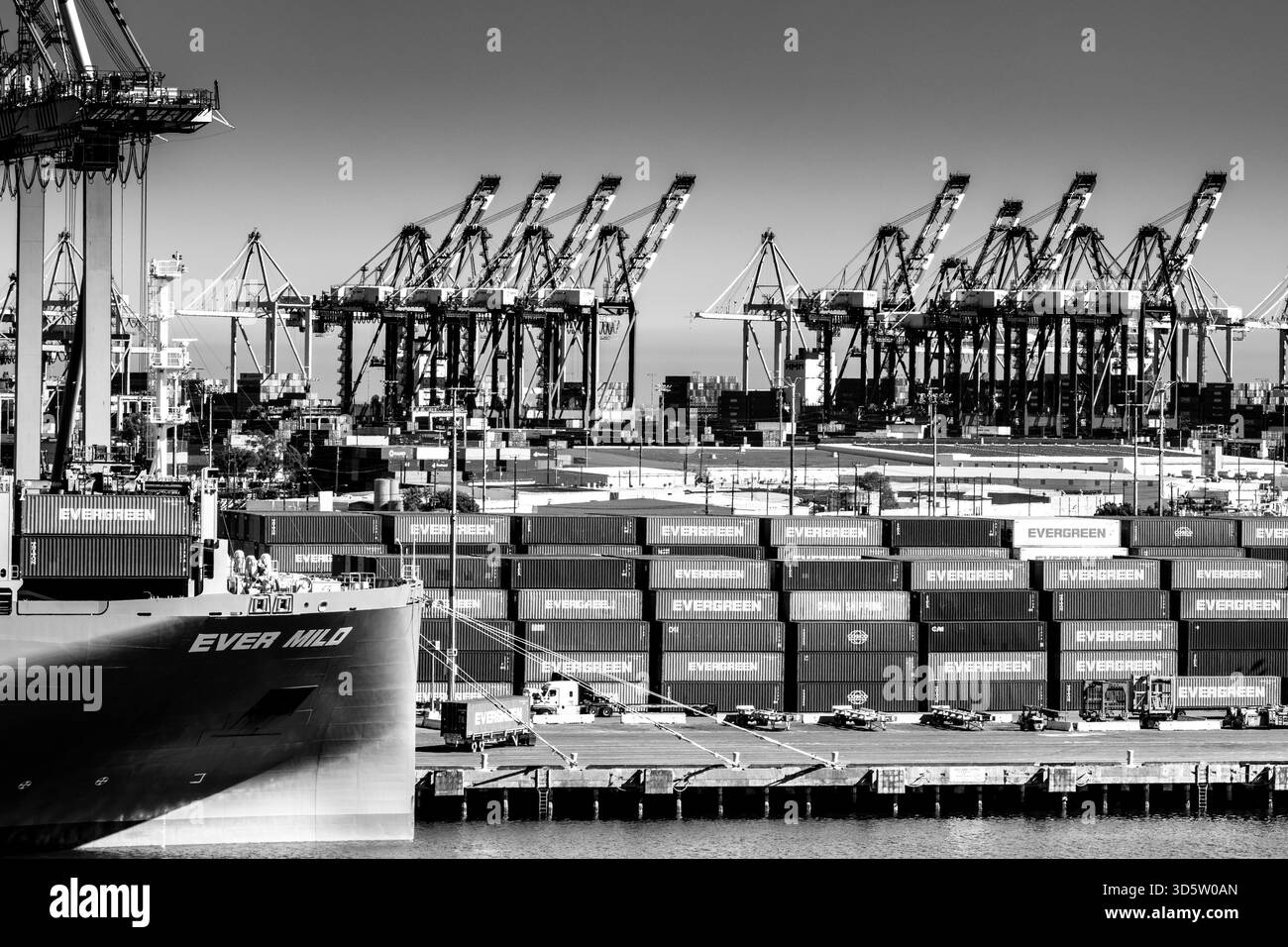 Large containers Black and White Stock Photos & Images - Alamy