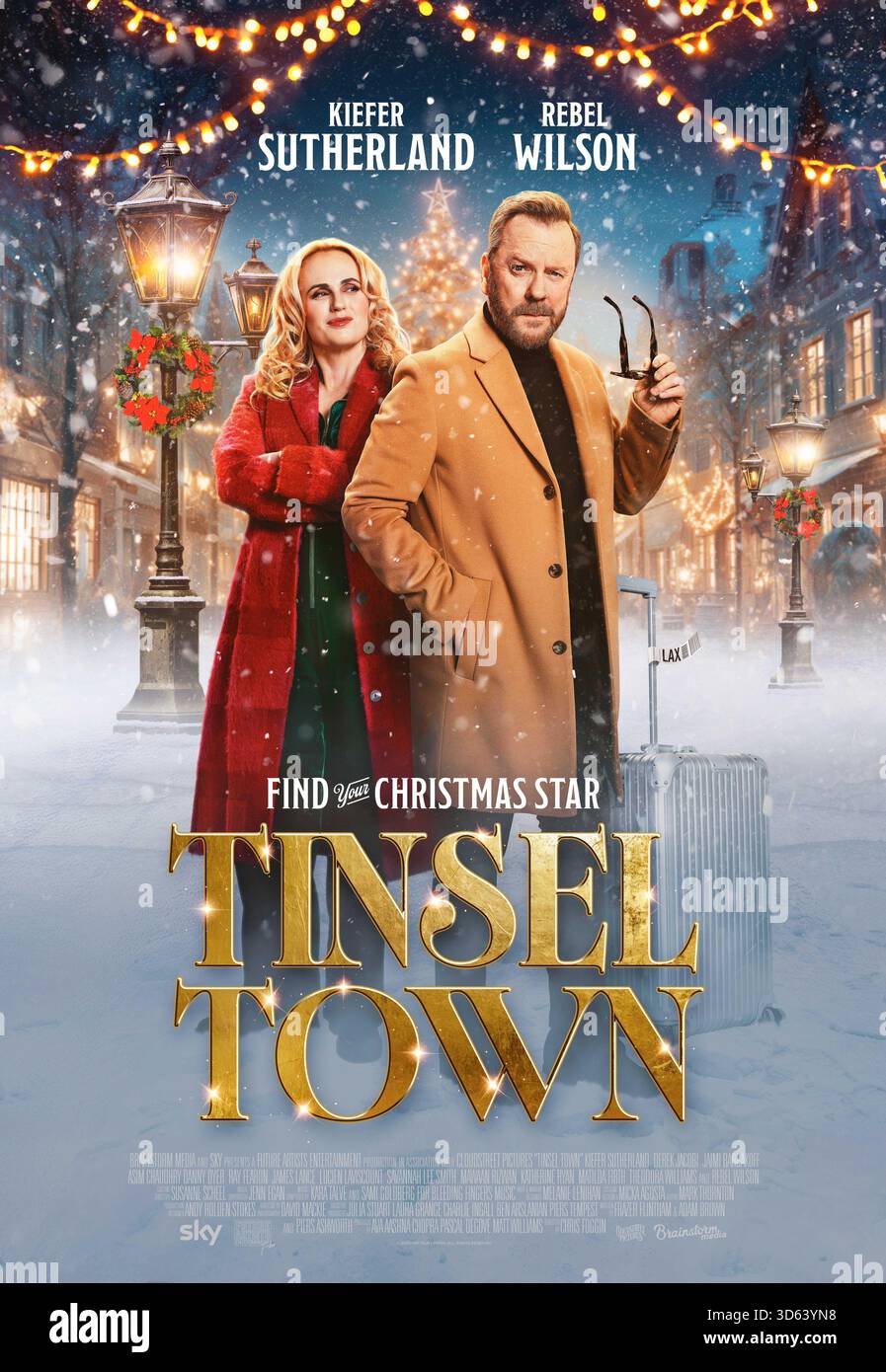 Tinsel Town movie poster  Kiefer Sutherland & Rebel Wilson Stock Photo