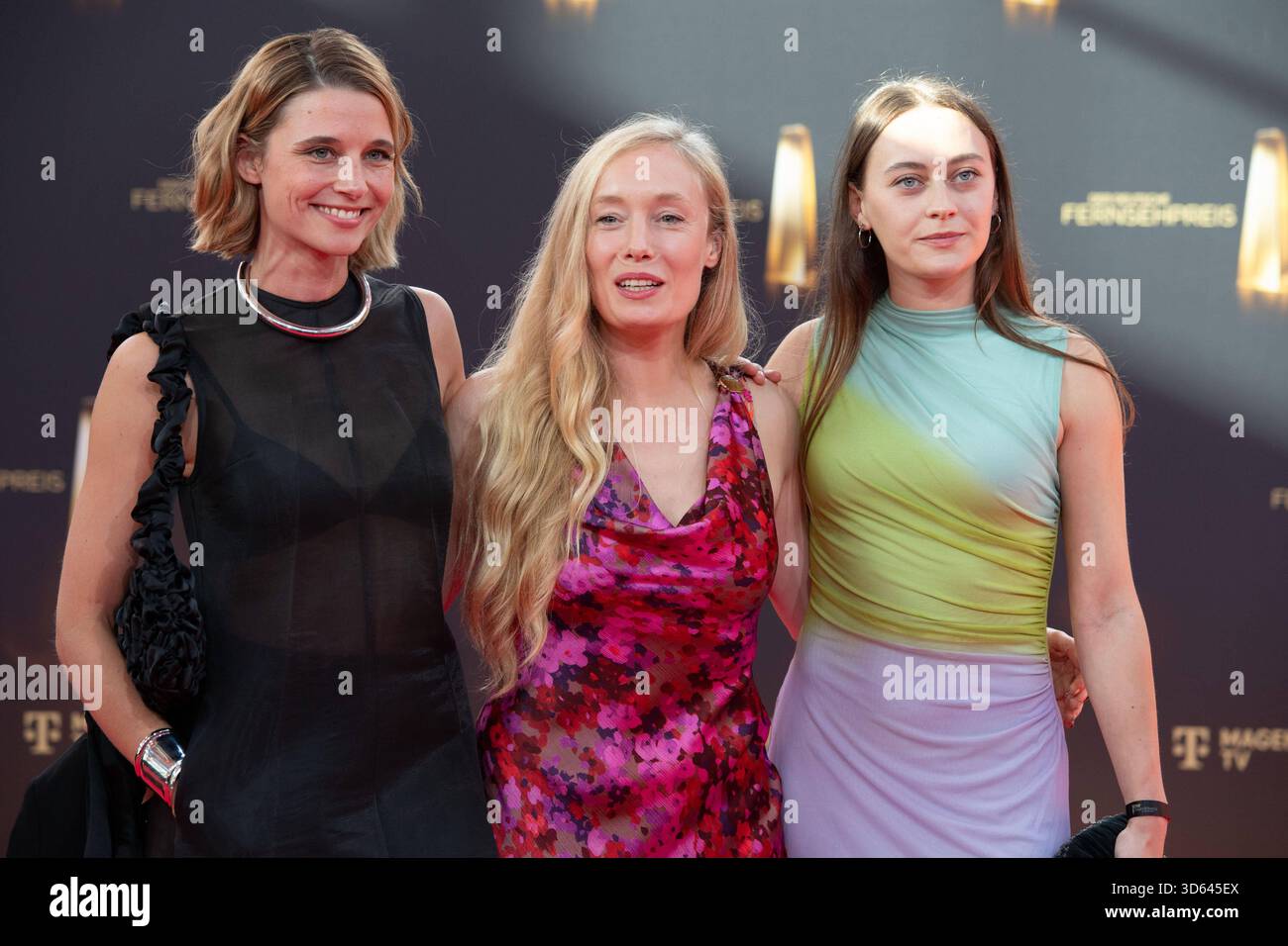 V l Svenja JUNG Mercedes MUELLER Katharina HEYER Schauspielerinnen v-l-svenja-jung-mercedes-mueller-katharina-heyer-schauspielerinnen
