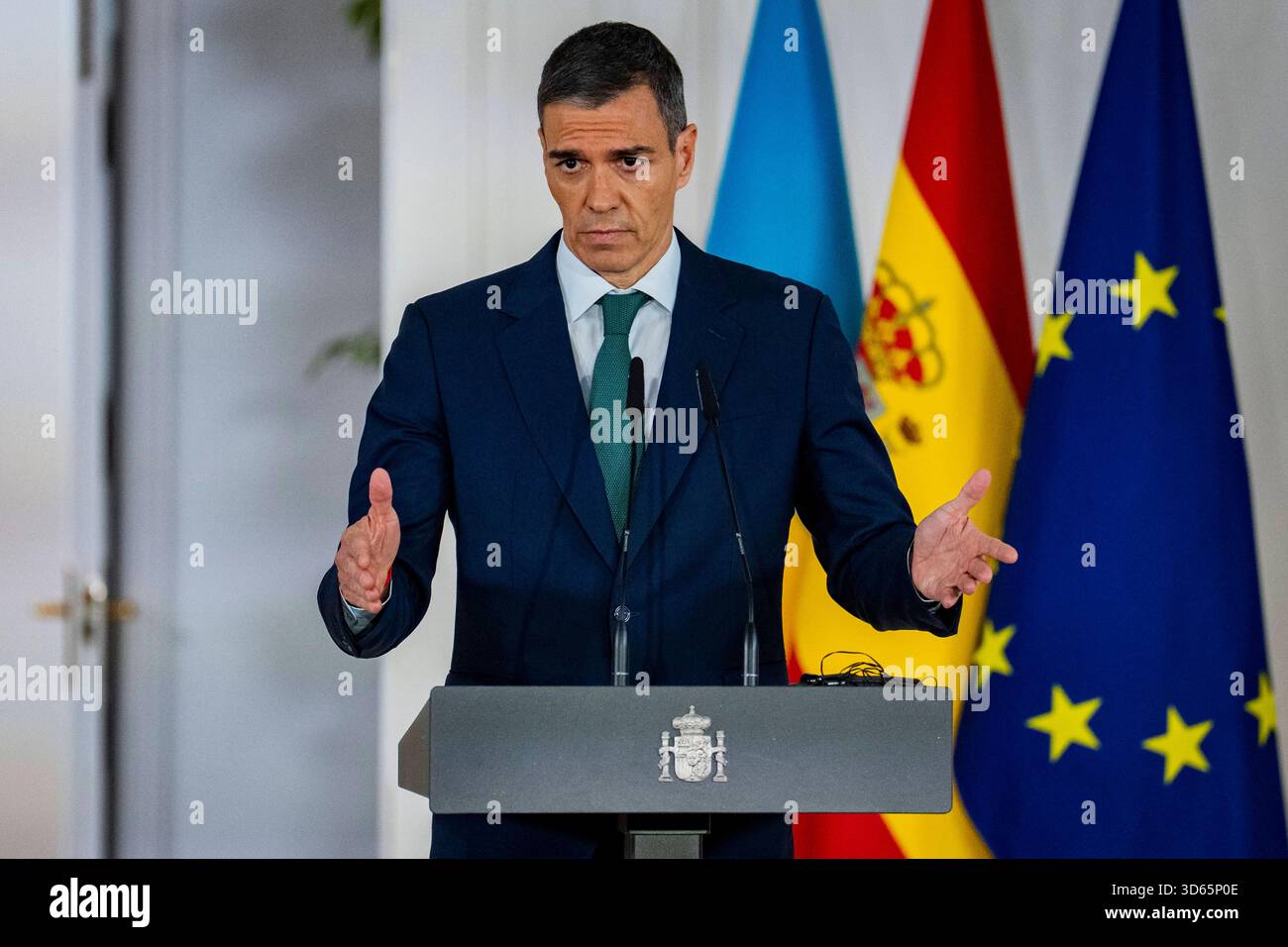 spanish-prime-minister-pedro-sanchez-meets-ukrainian-prime-minister