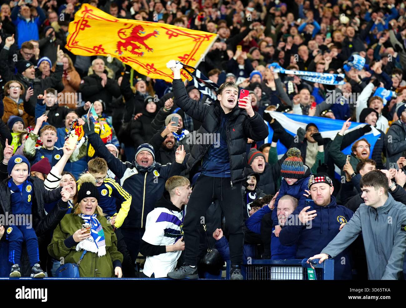 scotland-fans-celebrate-after-they-qualified-for-the-2026-world-cup