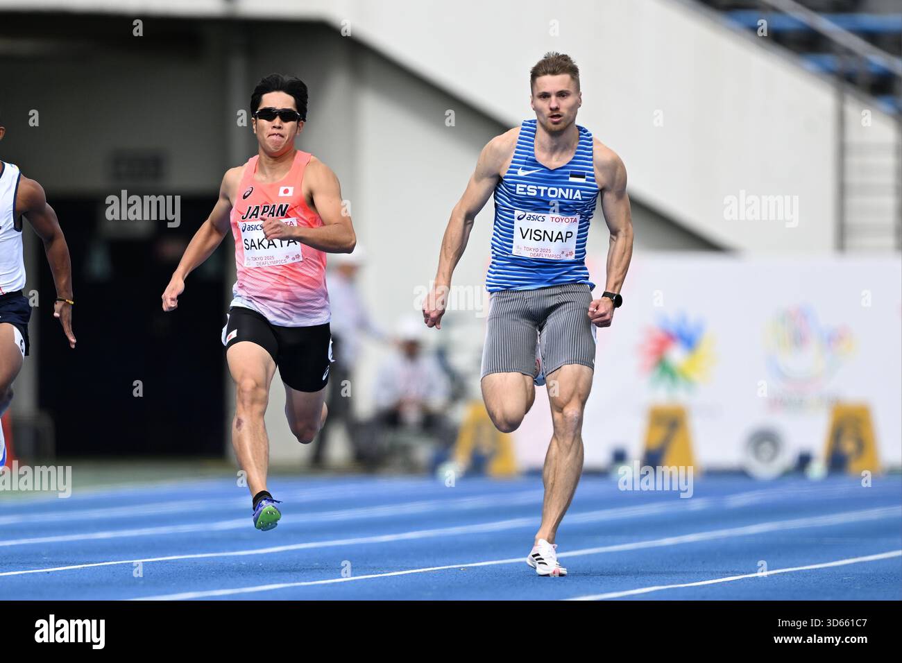 L R Shogo Sakata JPN Vyshynskyi Dmytro UKR NOVEMBER 18 2025 L Rshogo Sakata Dmytro Ukrnovember 18 2025 Athletics Mens 200m Semi Final During Tokyo 2025 Deaflympics At Komazawa Olympic Park General Sports Ground In Tokyo Japan Photo By Matsuokaflo Sport 3D661C7