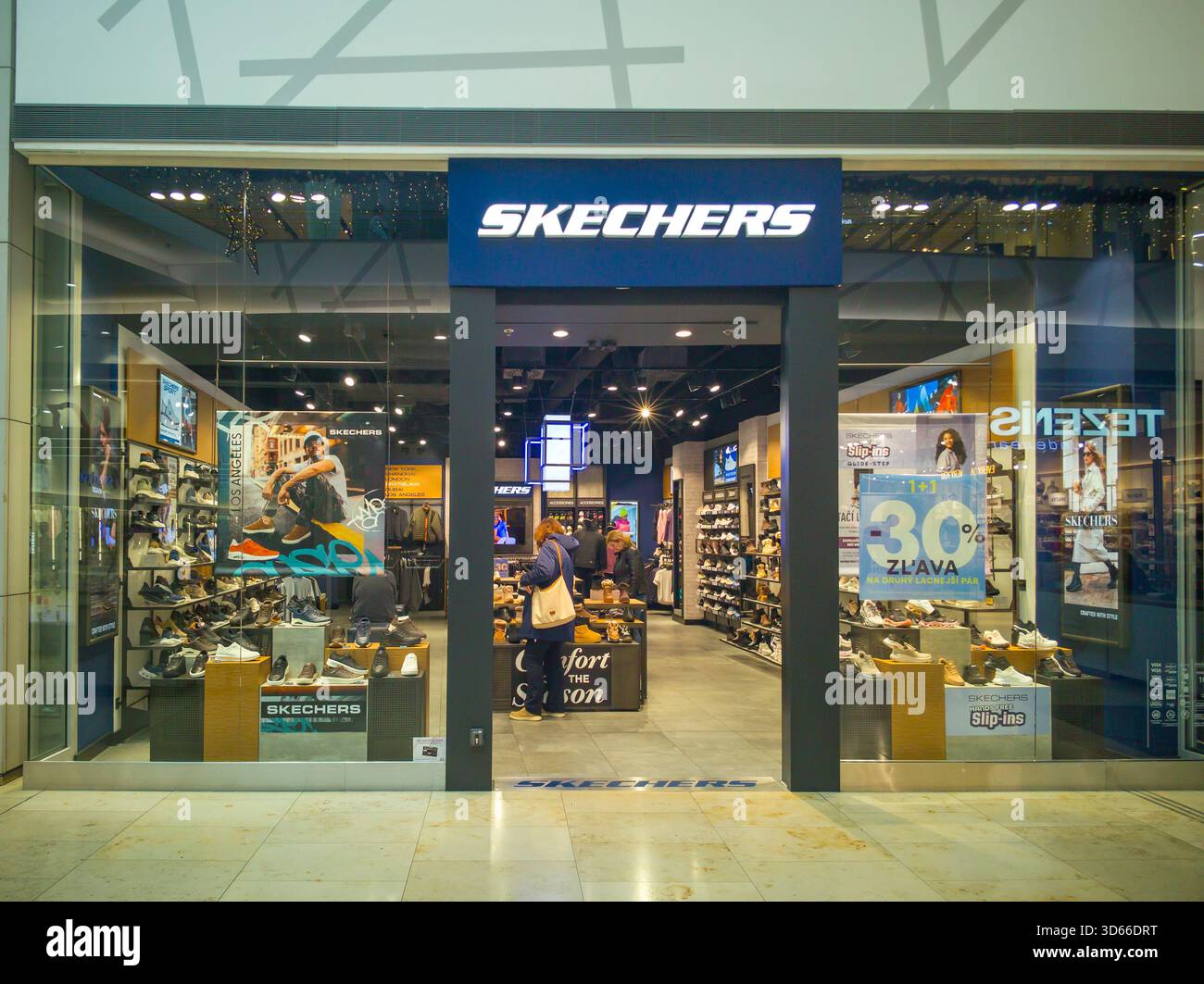 Skechers international business hi-res stock photography and images - Alamy