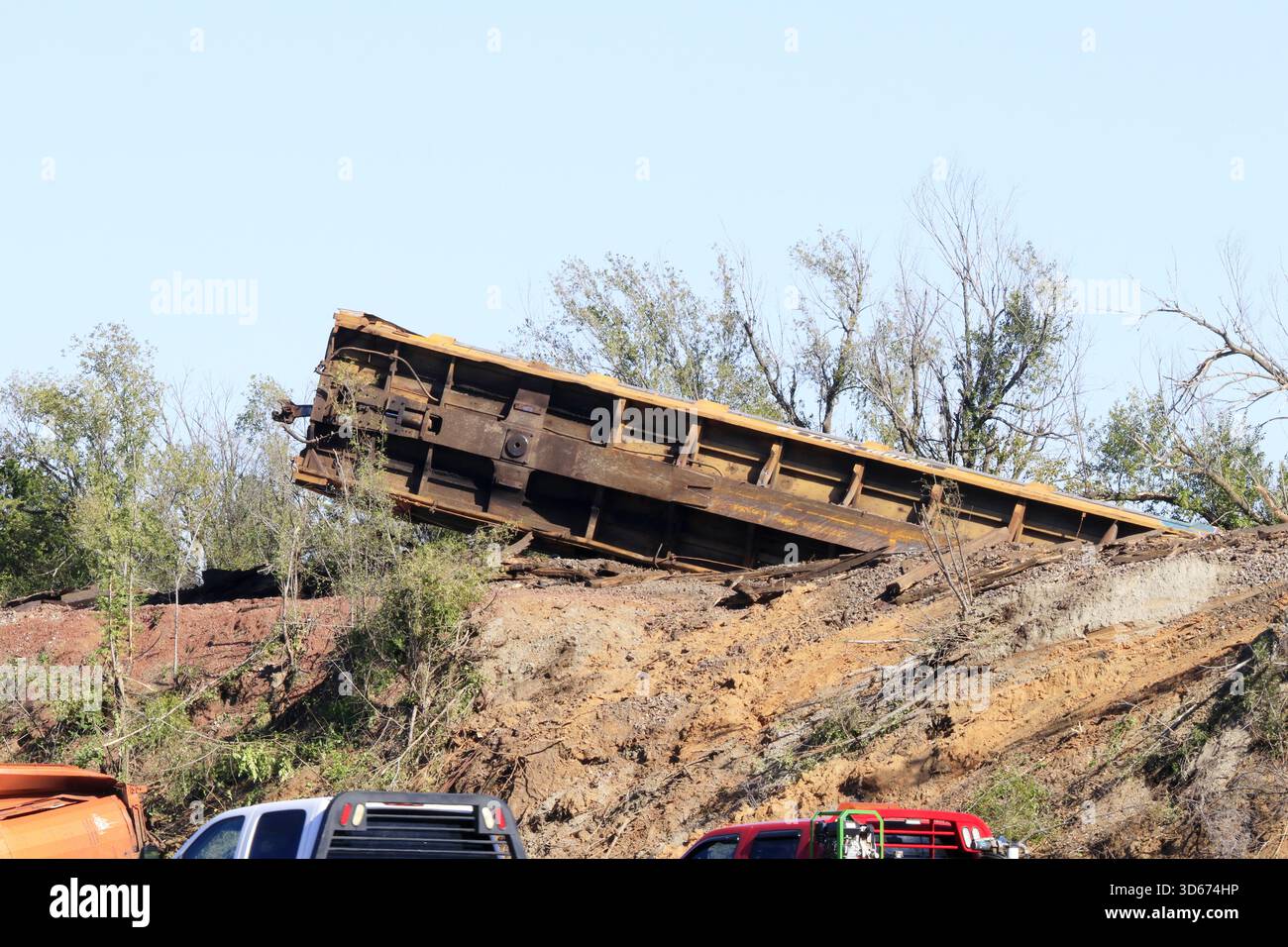 Auto Racks Derailment Union pacific box car hi-res stock photography and images - Alamy
