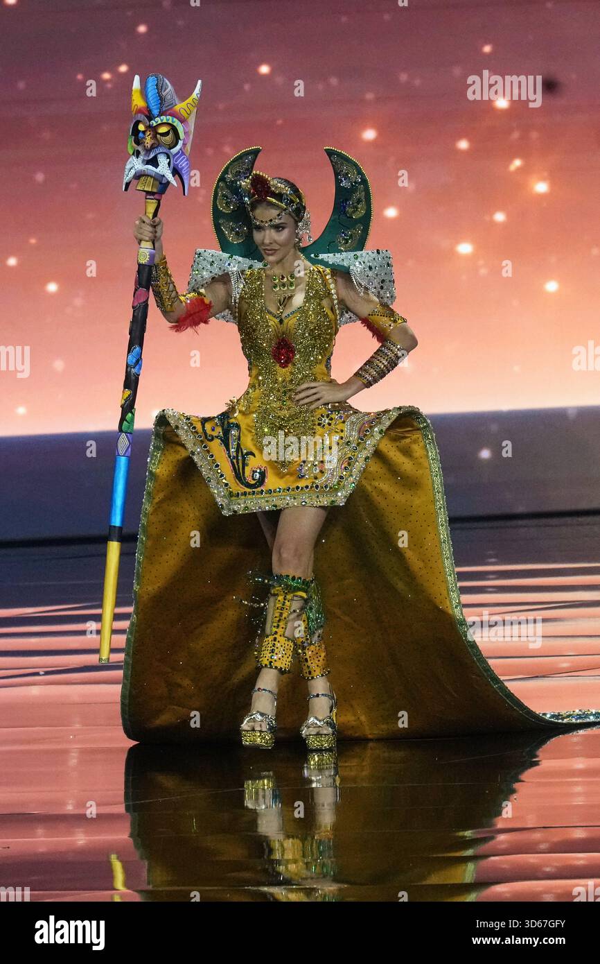 Miss Costa Rica Mahyla Roth competes in the national costume ...