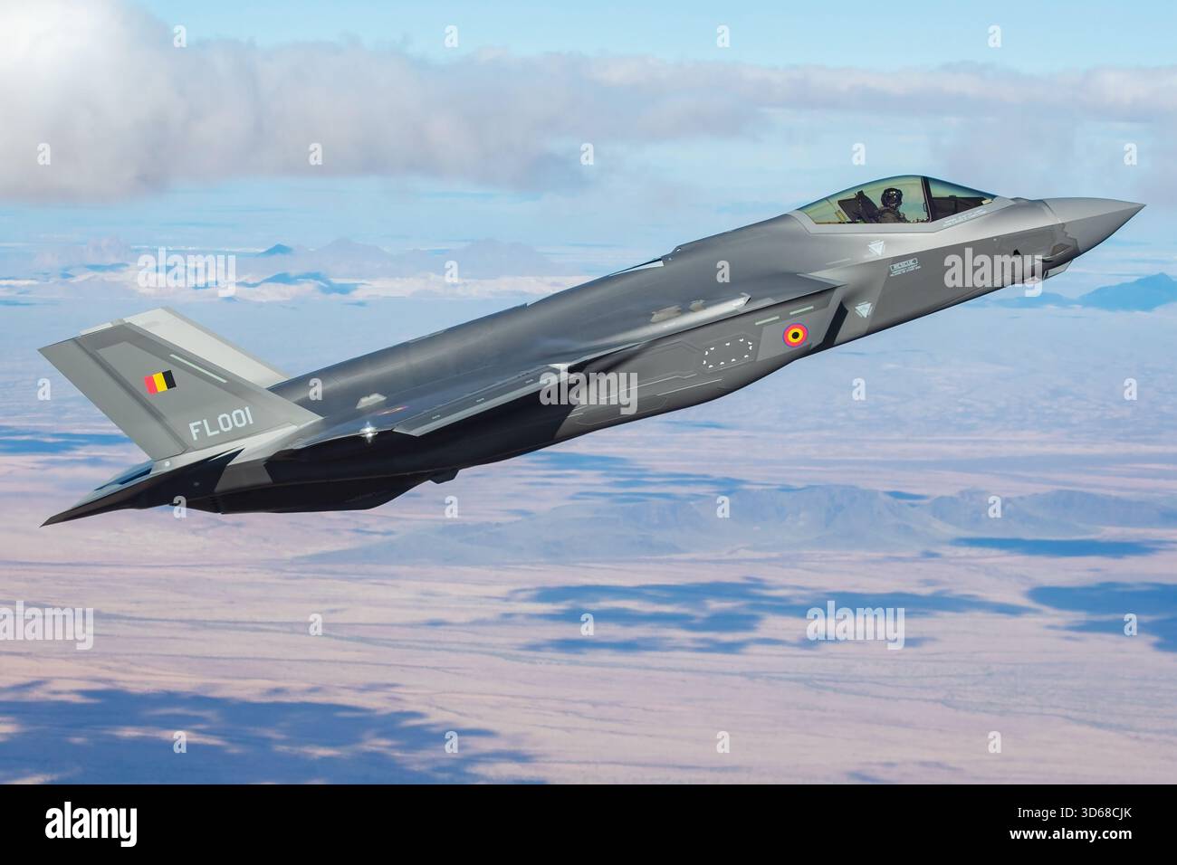 F 35 lightning ii conversion hi-res stock photography and images - Alamy
