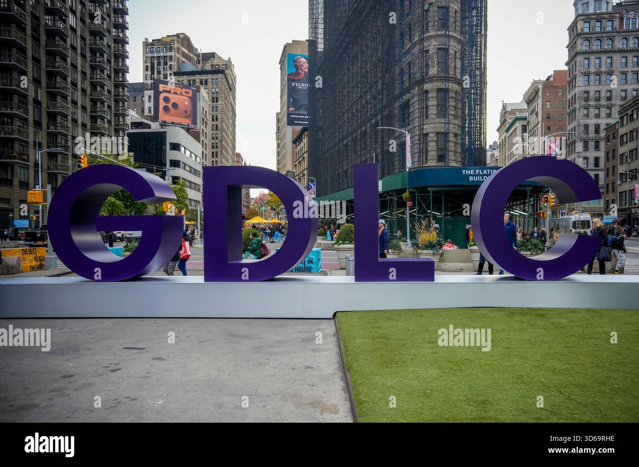 Bitcoin etf new york hi-res stock photography and images - Alamy