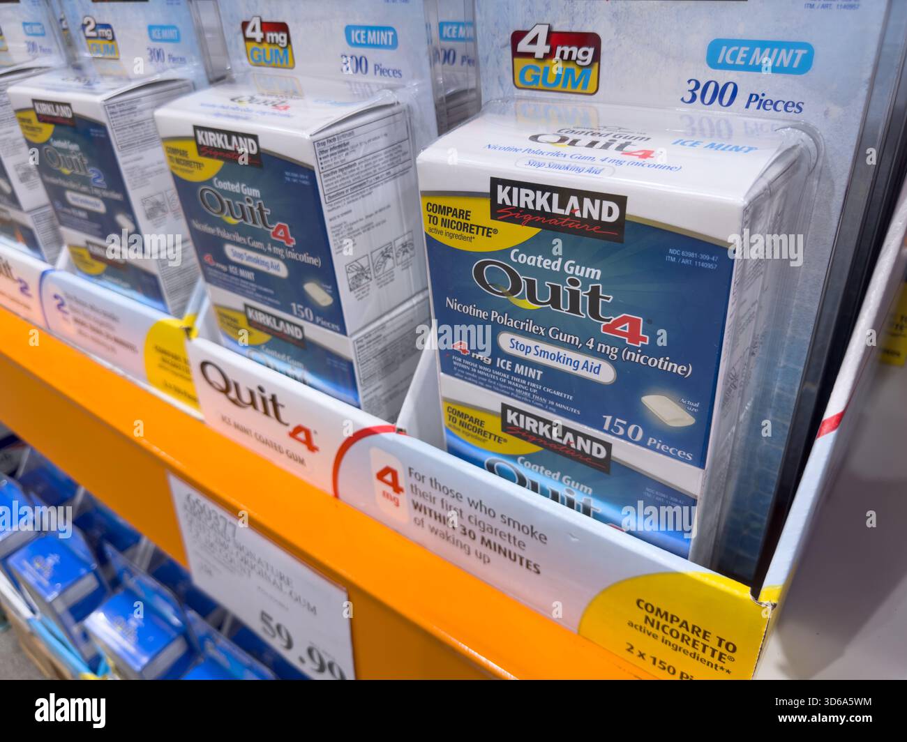 Cigarette packages warning hi-res stock photography and images