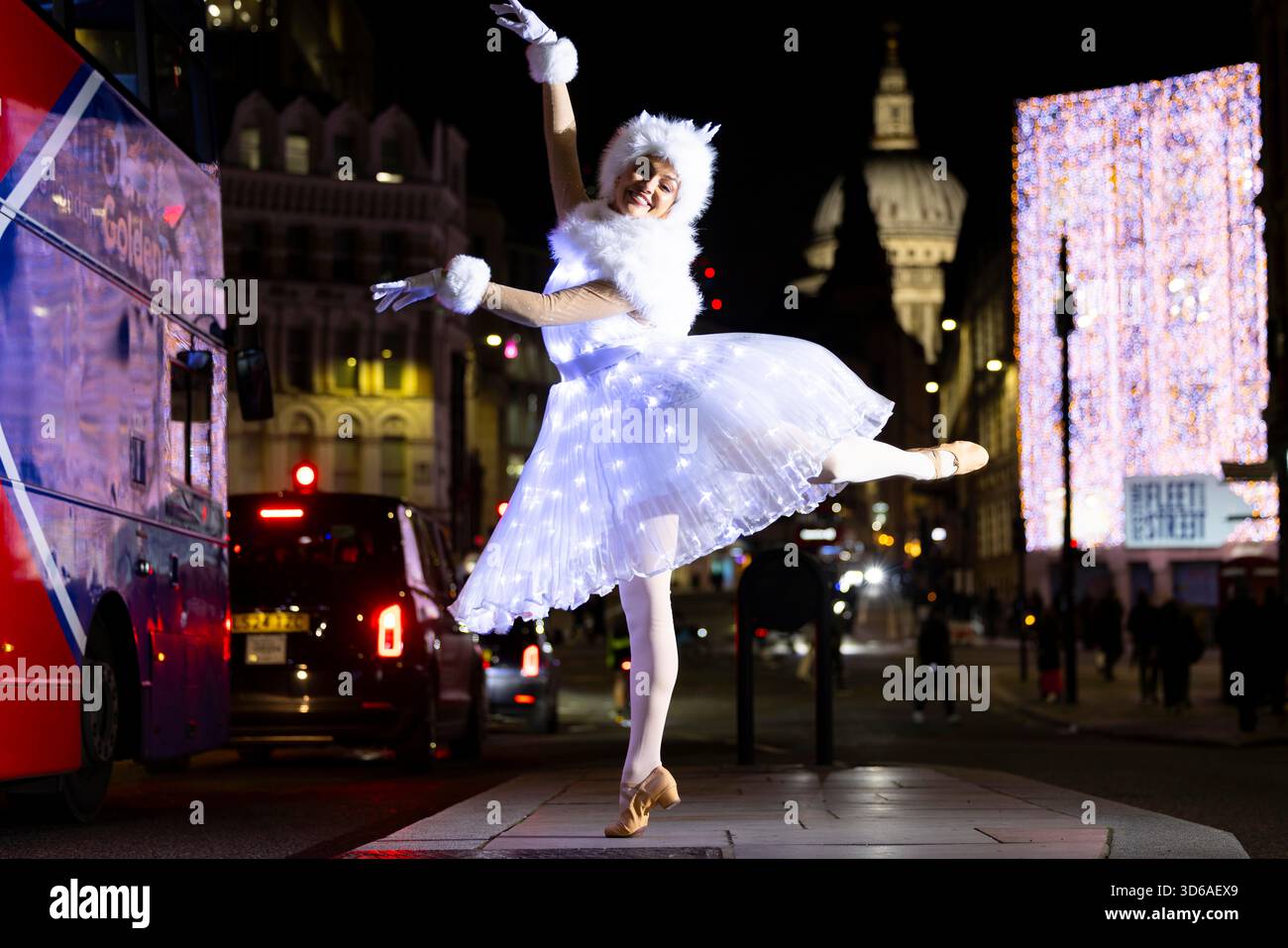 EDITORIAL USE ONLY The Christmas celebrations in Fleet Street Quarter, marking the launch of the area's partnership with the National Literacy Trust and debut of it's 'Snoopy in the City' Sculpture Trail as part of Peanuts' 75th anniversary, London. Issue date: Wednesday 19 November, 2025. Stock Photo