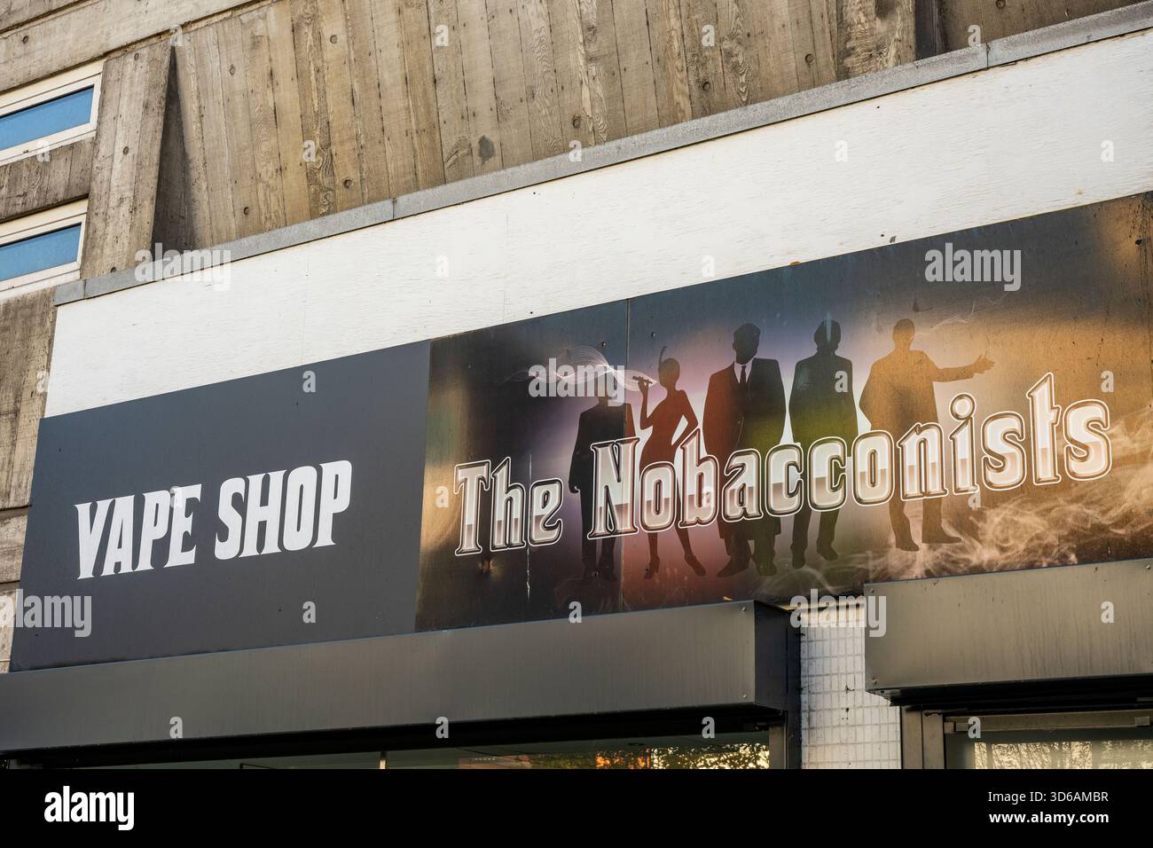 Tobacco store buying hi-res stock photography and images - Alamy