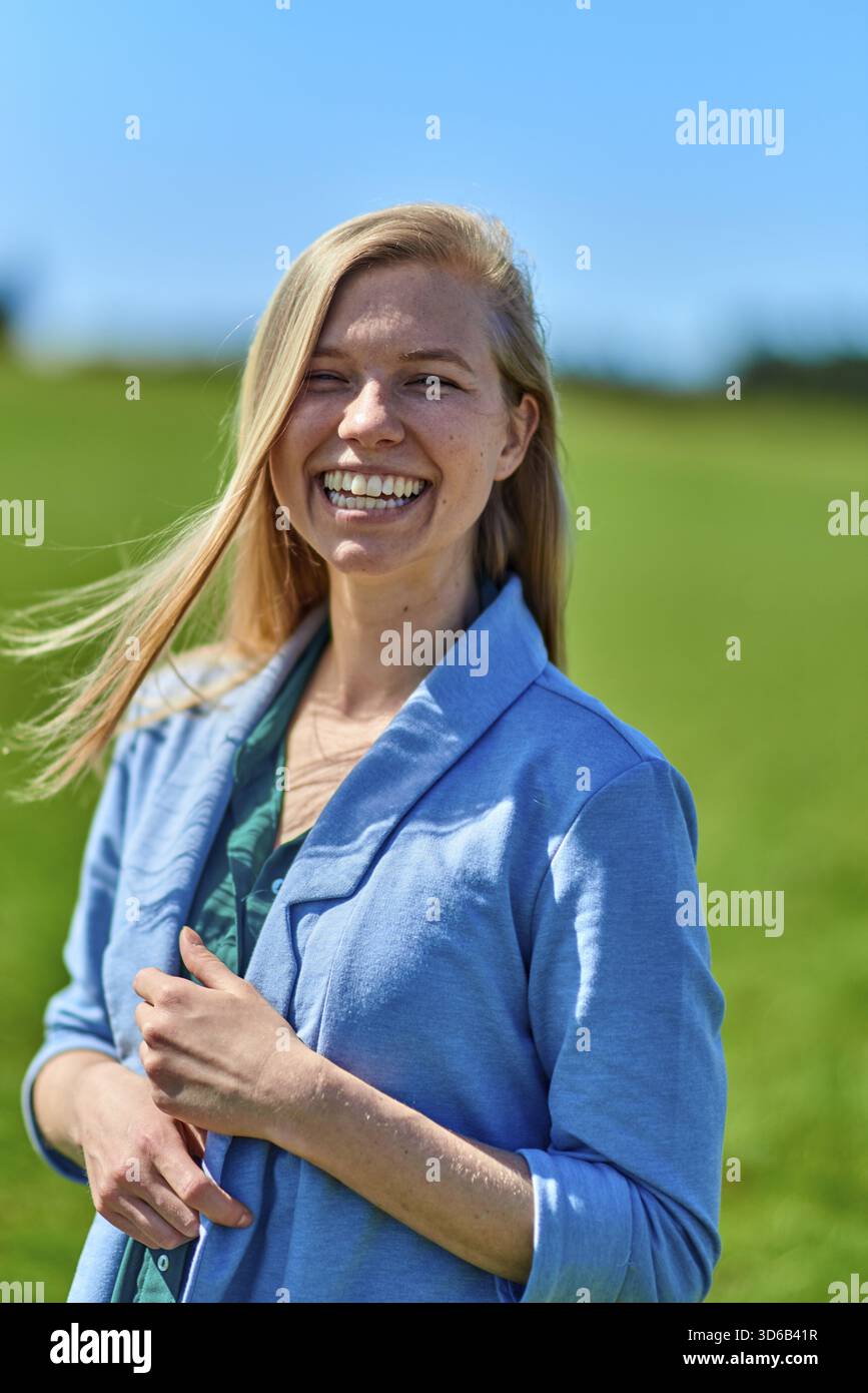 Big happy smile woman hi-res stock photography and images - Alamy
