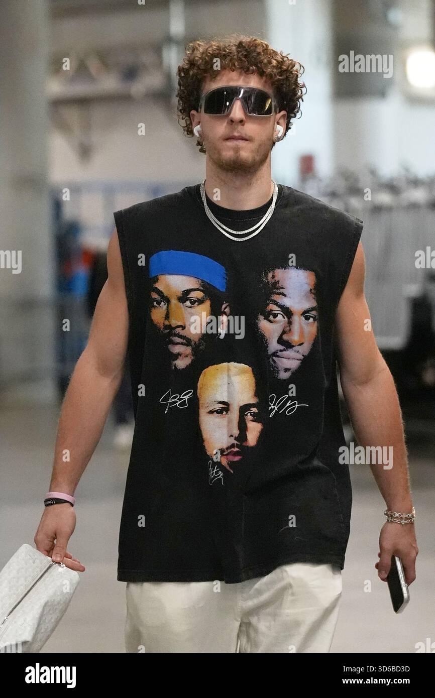 Golden State Warriors guard Brandin Podziemski arrives before an NBA ...