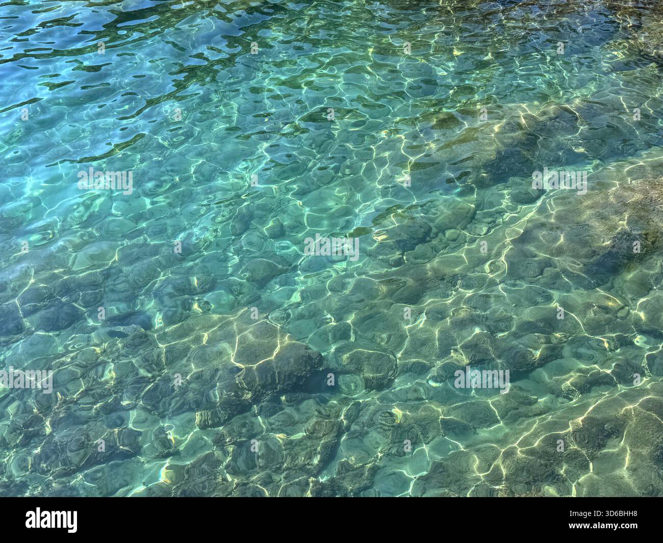 Crystal clear ocean hi-res stock photography and images - Alamy