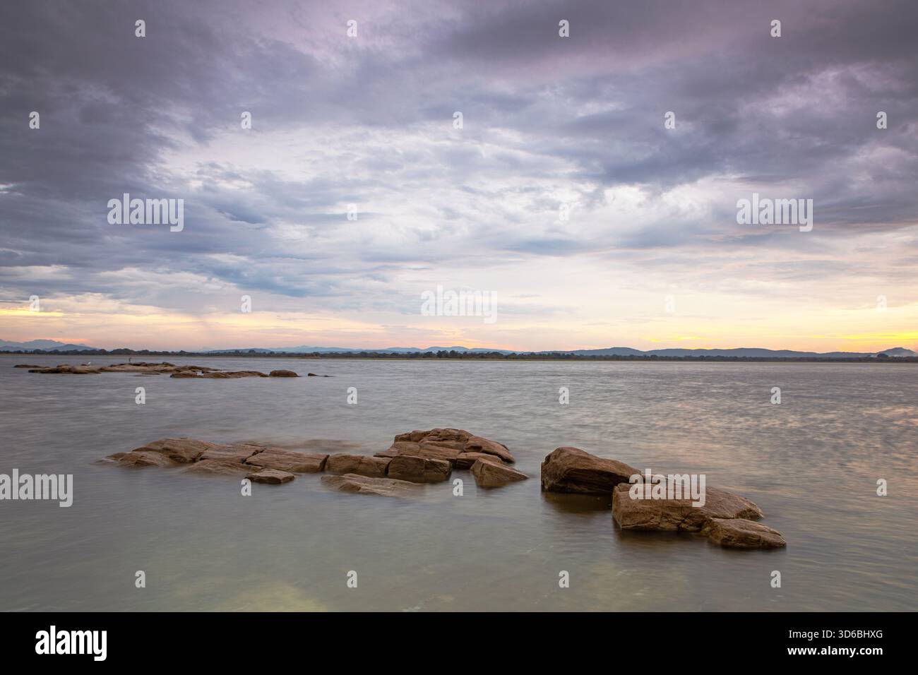 Parakrama samudra hi-res stock photography and images - Alamy, image size:1300x956