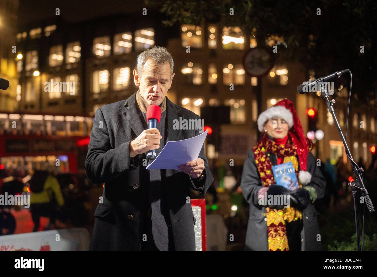 London, UK, 19th November 2025, Christmas Lights were switched on in Fleet Street by Alexander Armstrong, Snoopy and  Lady Lucy French on the 19th November. It marks the start of Festive Fleet Street Quarter 2025 programme which includes a Snoopy sculpture trail. Featuring 12 artist-designed Snoopy sculptures displayed across the Quarter, this runs until 16th January 2026., Andrew Lalchan Photography/Alamy Live News Stock Photo