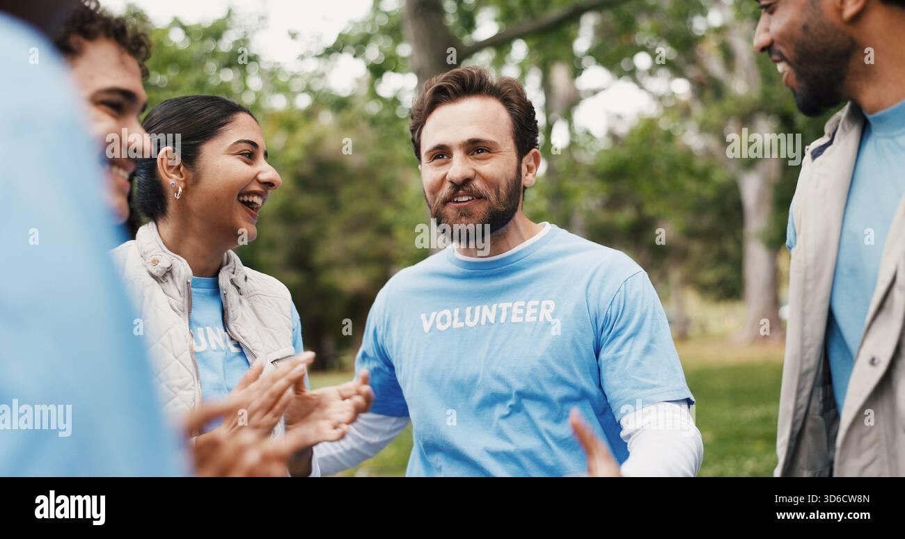Volunteer clapping celebration team hi-res stock photography and images ...