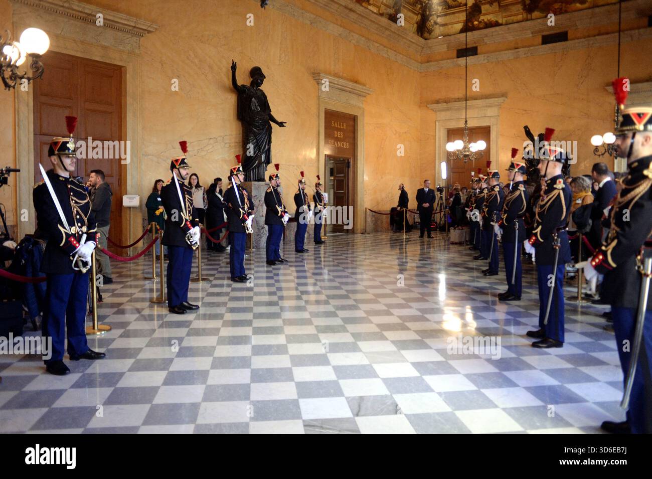 Picket Guard Republican Guard on the picket line at the National Assembly during the ...