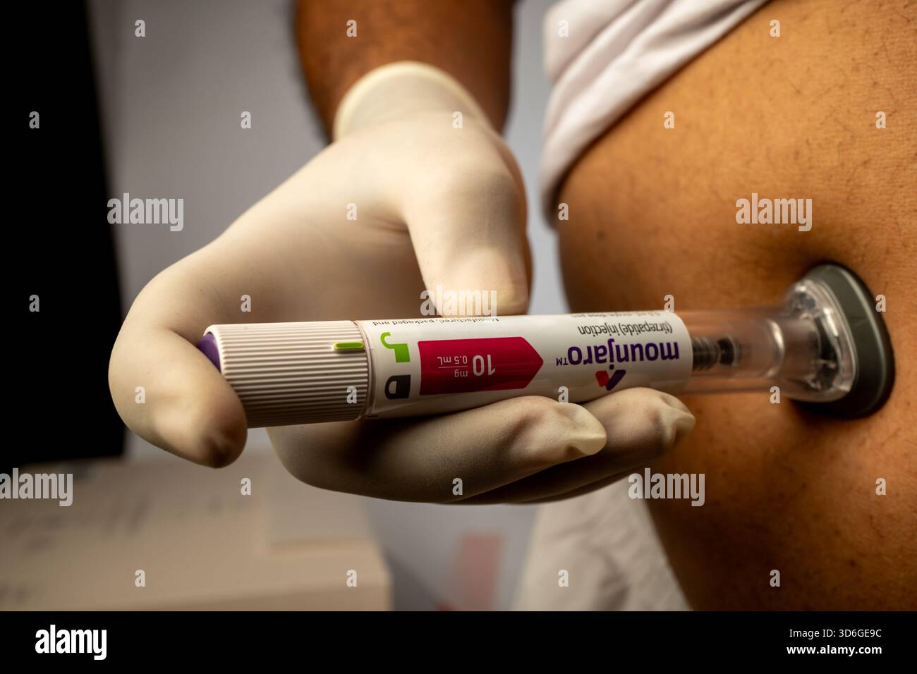 Medical technology: Auto-injector fully depressed for chronic disease ...