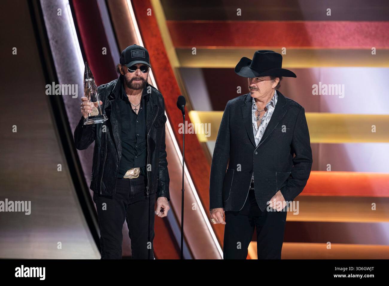 Brooks and Dunn receive the award for Vocal Duo of the Year during the