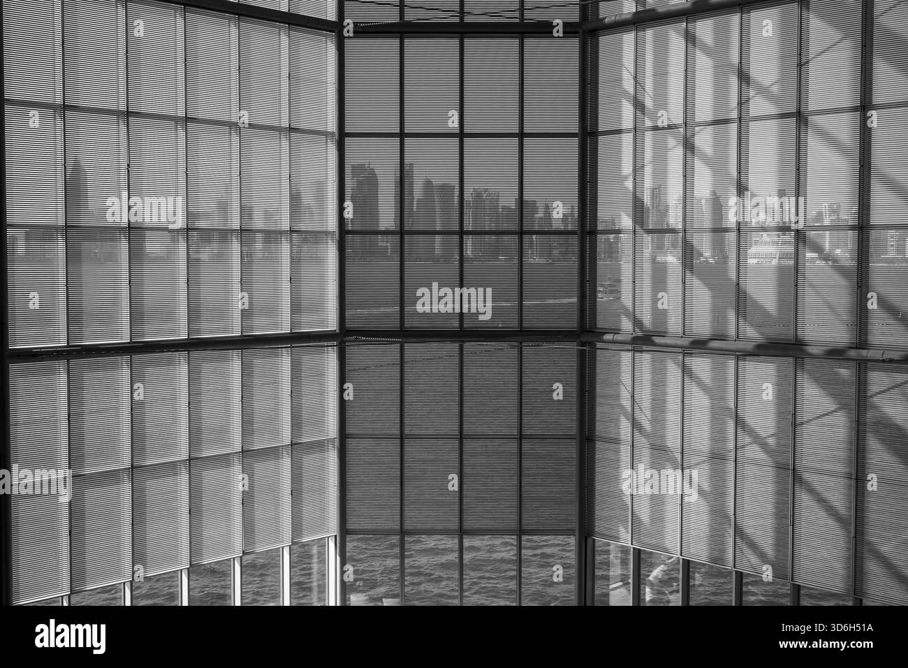 Reflecting artistic style Black and White Stock Photos & Images - Alamy