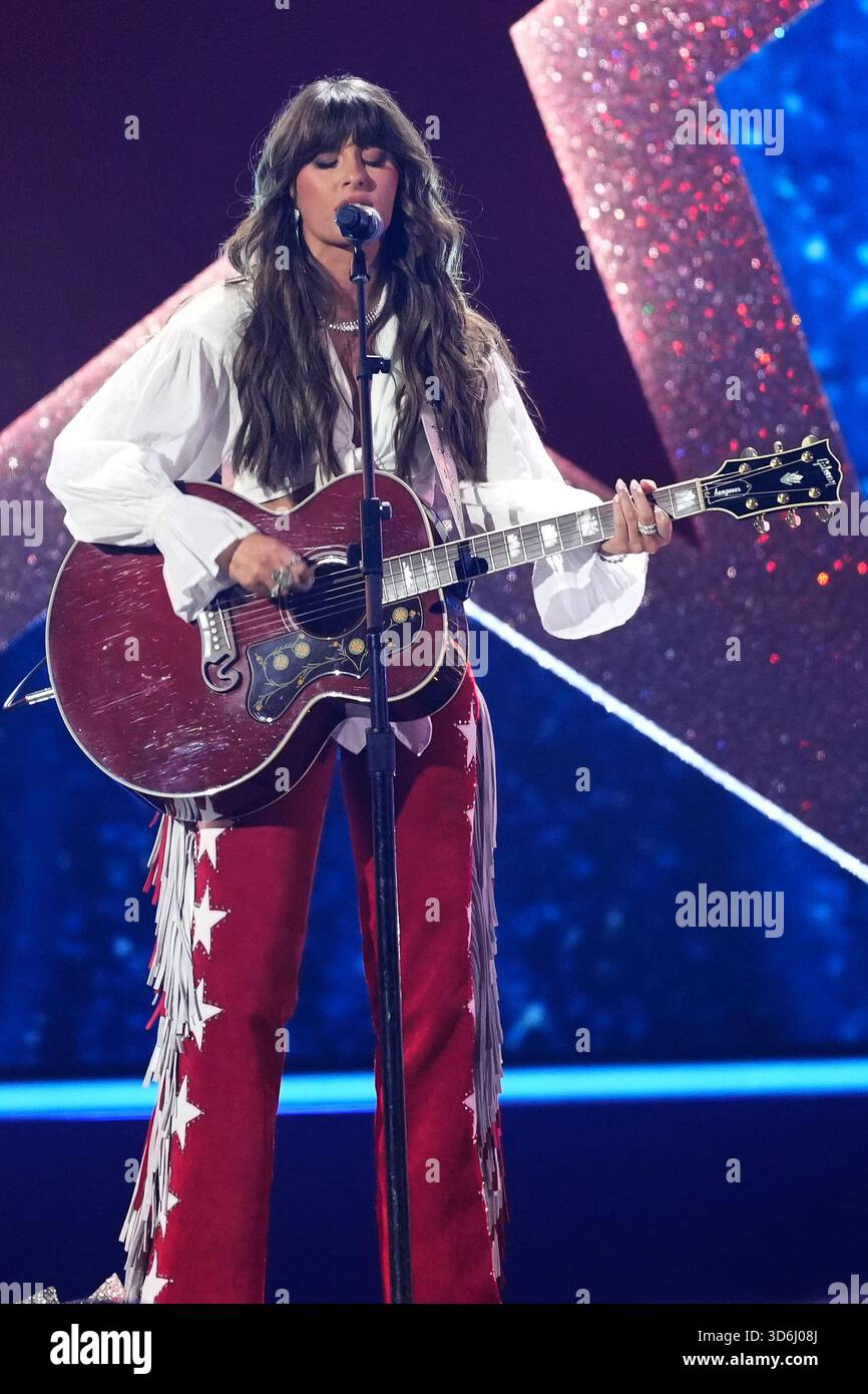 Ella langley hi-res stock photography and images - Alamy