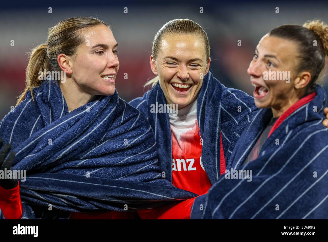 FRA, Paris, Paris St. Germain vs FC FC Bayern Munich, Women's Champions ...