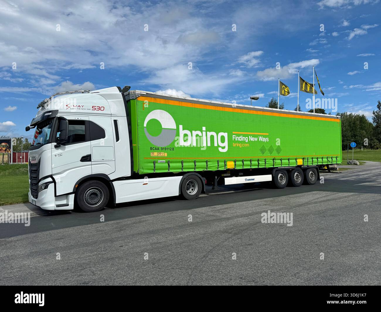 Kumla, Sweden - August 16, 2024: Bring truck parked by the side of the road. Stock Photo