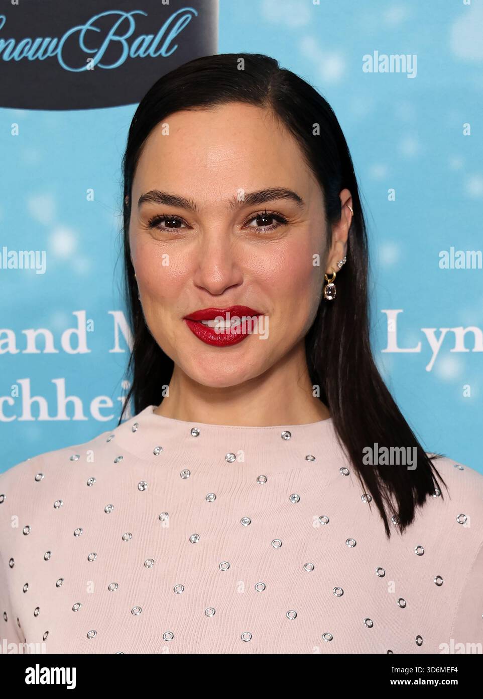 20 November 2025 Beverly Hills California Gal Gadot Women s Guild 20 November 2025 Beverly Hills California Gal Gadot Women s Guild