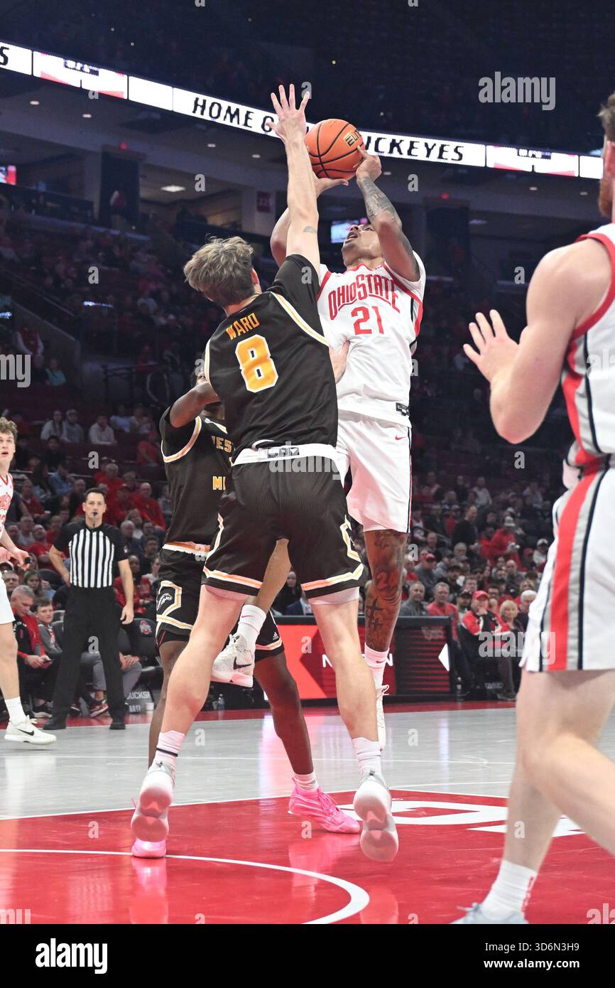 Devin Forward November 20, 2025: Ohio State Buckeyes forward Devin Royal (21) goes up ...