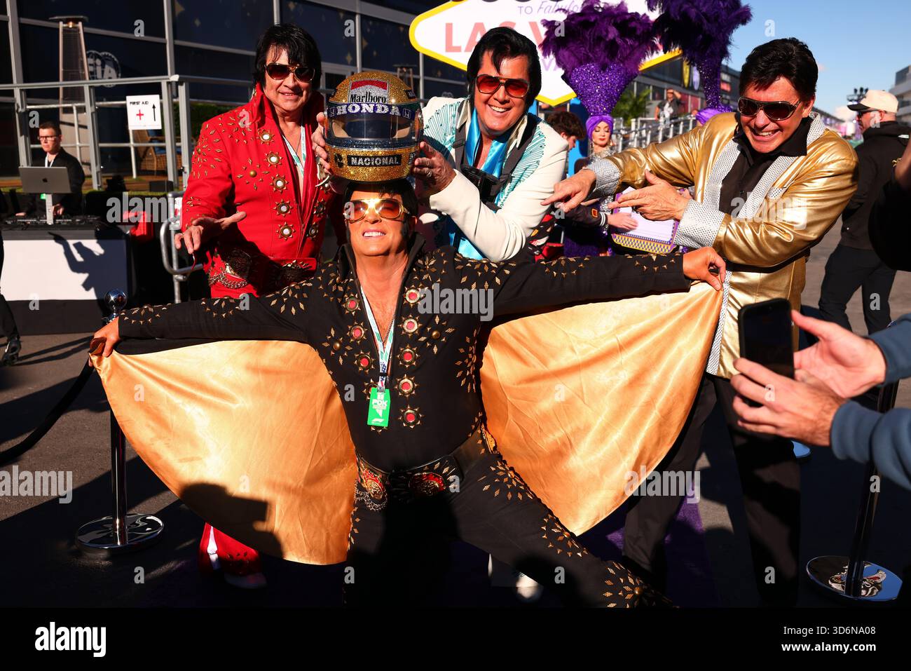 las-vegas-united-states-20th-nov-2025-elvis-impersonators-during