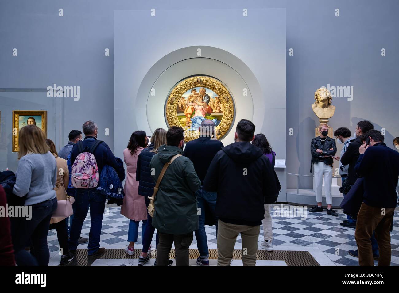 Grazie a te / O Tondo Doni é a única obra móvel feita por Michelangelo