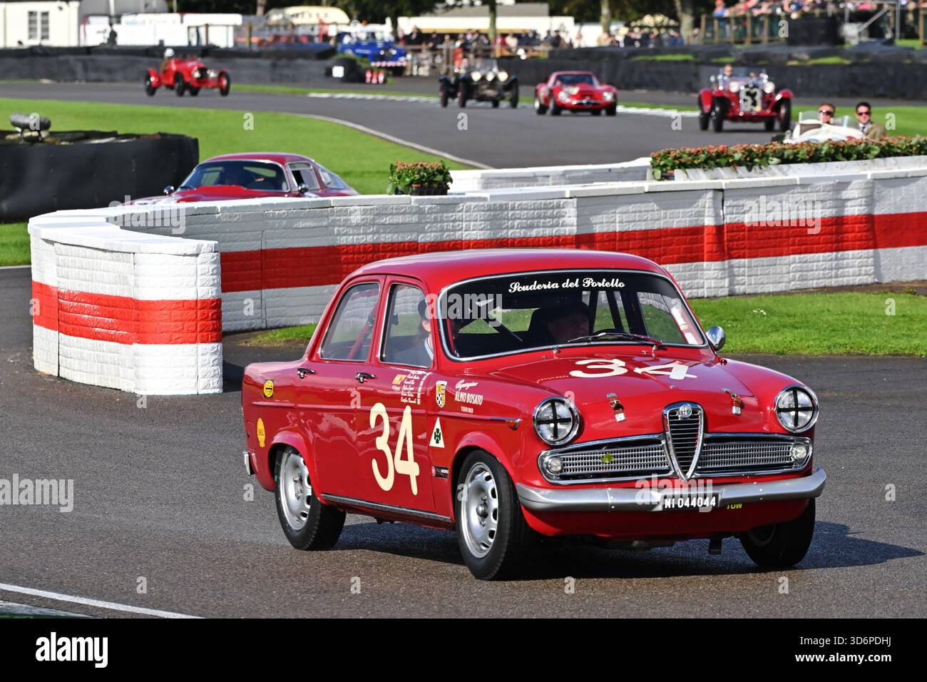 Alfa Romeo Giulietta Ti, Alfa Romeo Celebrazione, parade laps in honour ...