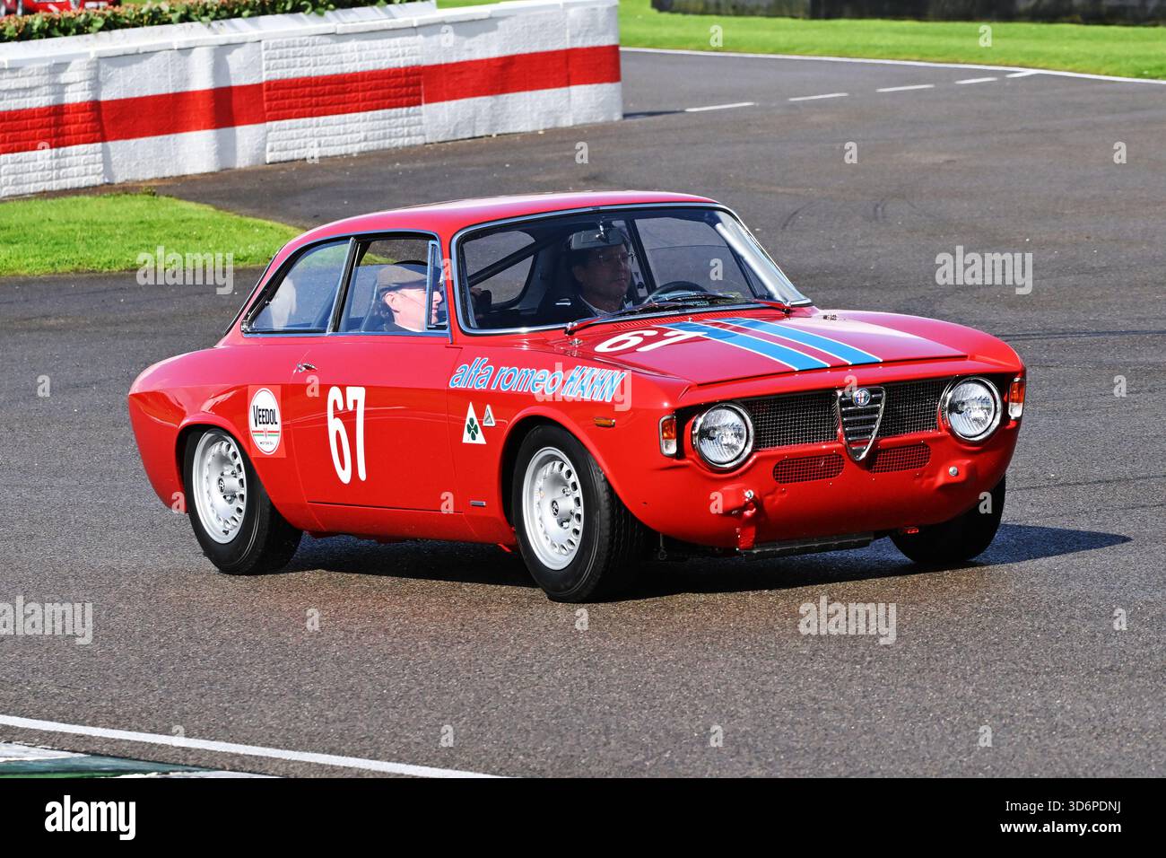 Alfa Romeo Giulia Sprint GTA, Alfa Romeo Celebrazione, parade laps in ...