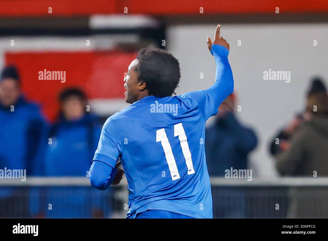 MAASTRICHT, NETHERLANDS - NOVEMBER 21: Kevin Toppenberg of Jong AZ ...