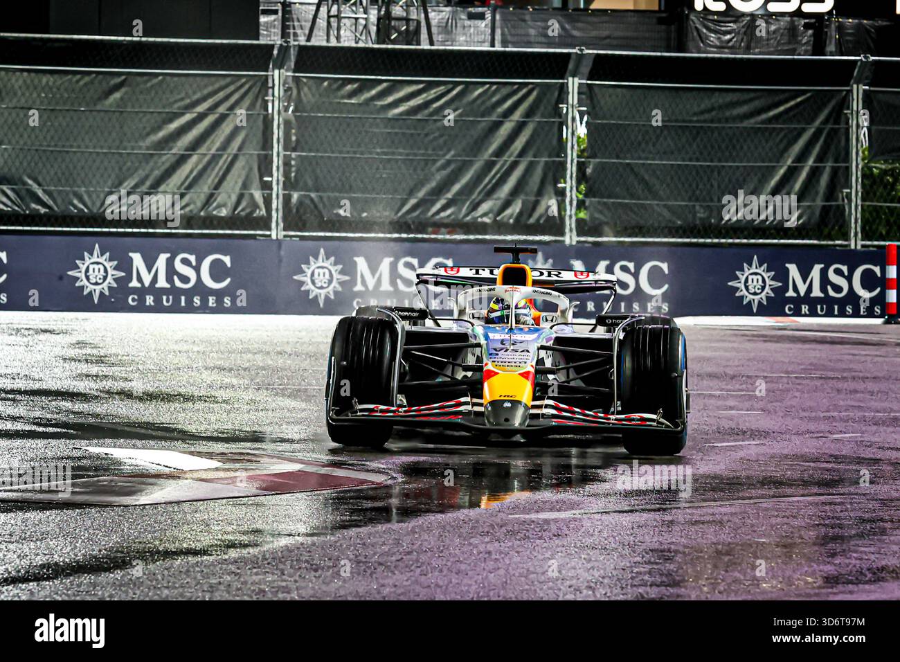 Las Vegas, United States. 21st Nov, 2025. Isaac Hadjar (FRA) Visa Cash App RB F1 Team during the Saturday of the Formula 1 Heineken Las Vegas Grand Prix 2025 at Las Vegas Strip Circuit, ahead of Round 22 of 24 of the 2025 FIA Formula One World Championship (November 20-23, 2025). Credit: AVENS-IMAGES.COM/Alamy Live News Stock Photo